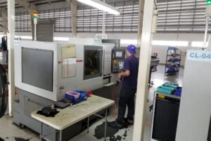 タイ工場の切削機械